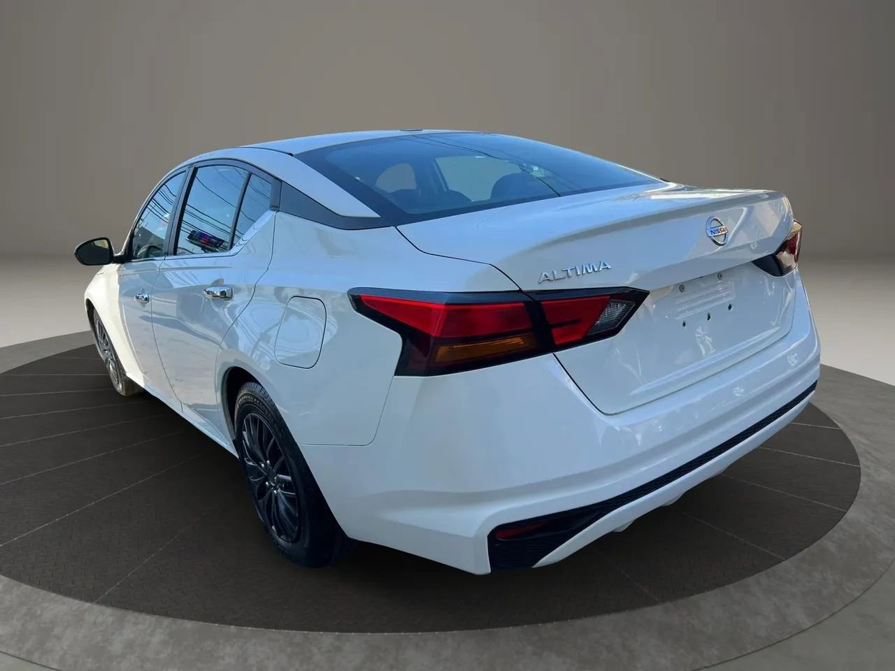 Used 2019 Nissan Altima 2.5 S FWD image 7