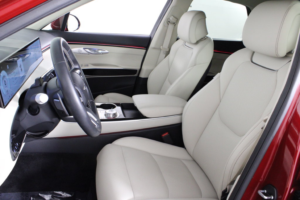 Used 2026 Genesis GV70 2.5T AWD/4WD image 19
