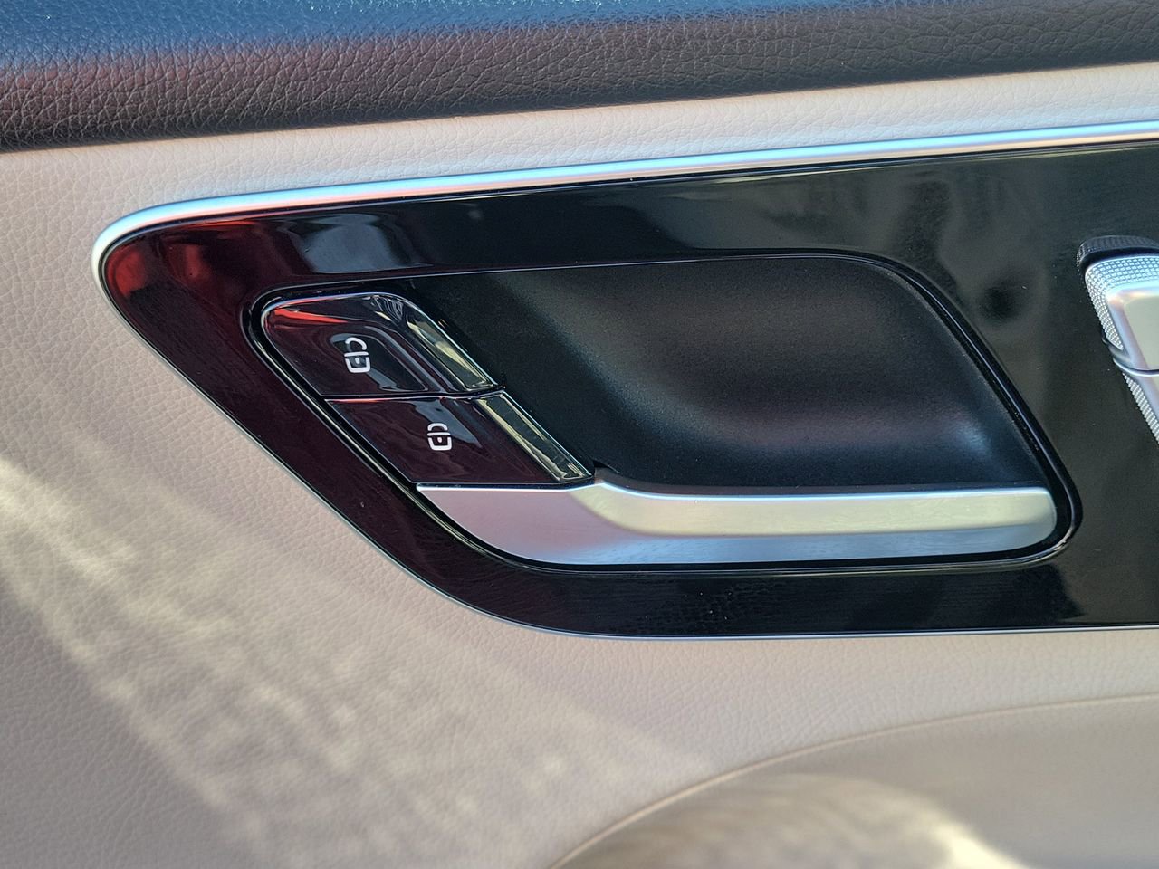 Used 2022 Mercedes-Benz C 300 Sedan image 22