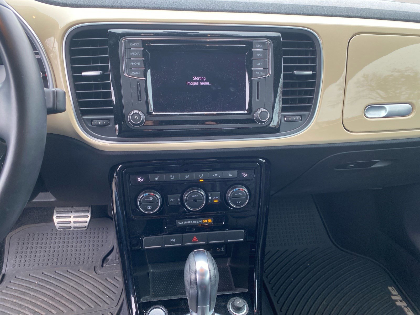 Used 2019 Volkswagen Beetle 2.0T Final Edition SEL FWD image 18