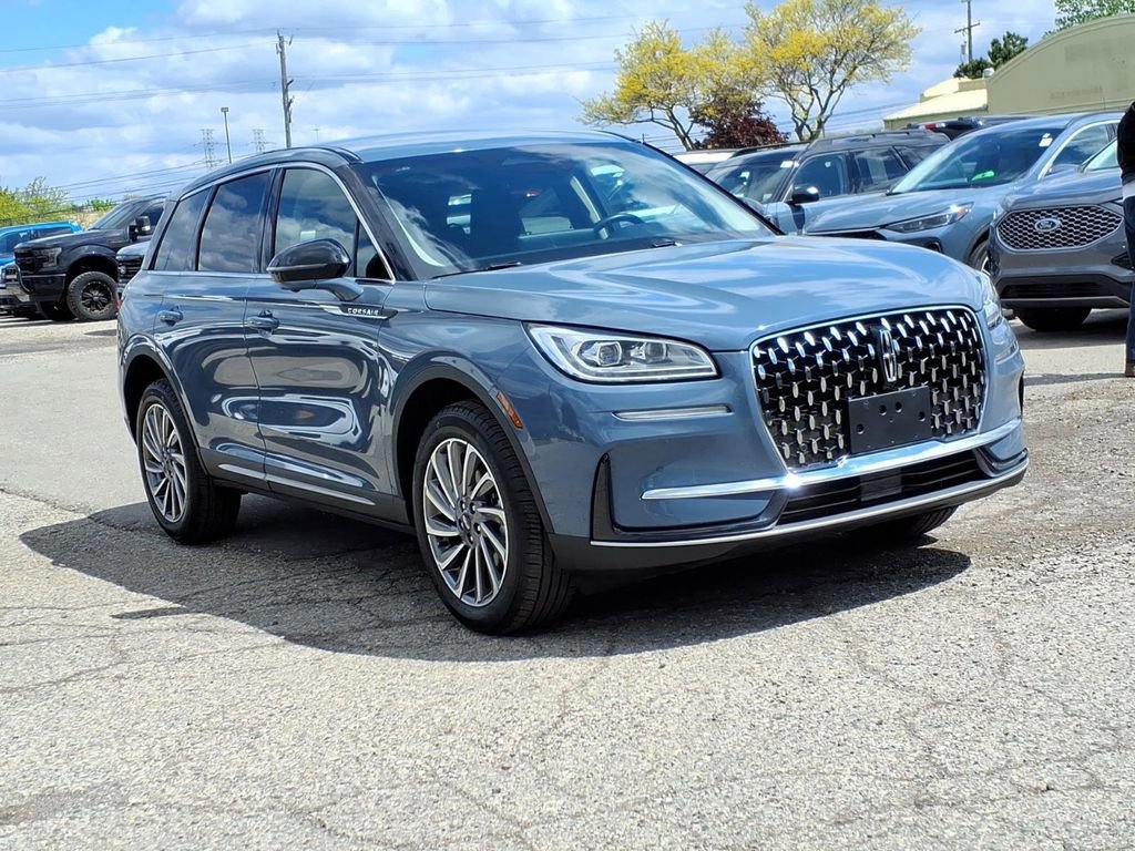 Used 2025 Lincoln Corsair Reserve AWD/4WD image 7