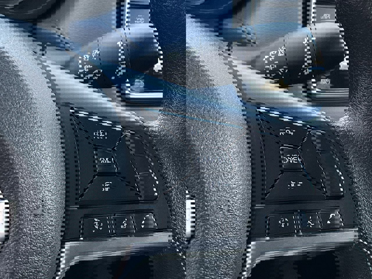 Used 2025 Nissan Versa SV image 23