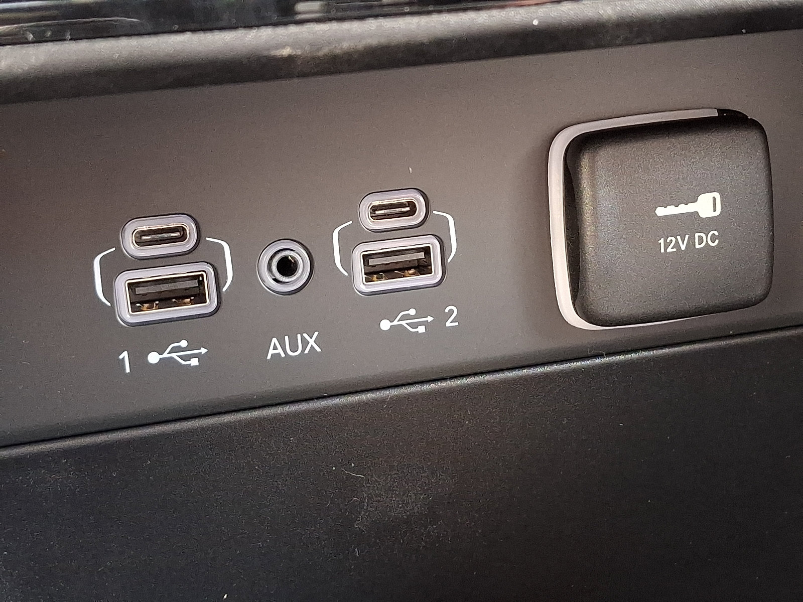 New 2026 Jeep Grand Cherokee Limited AWD/4WD image 16