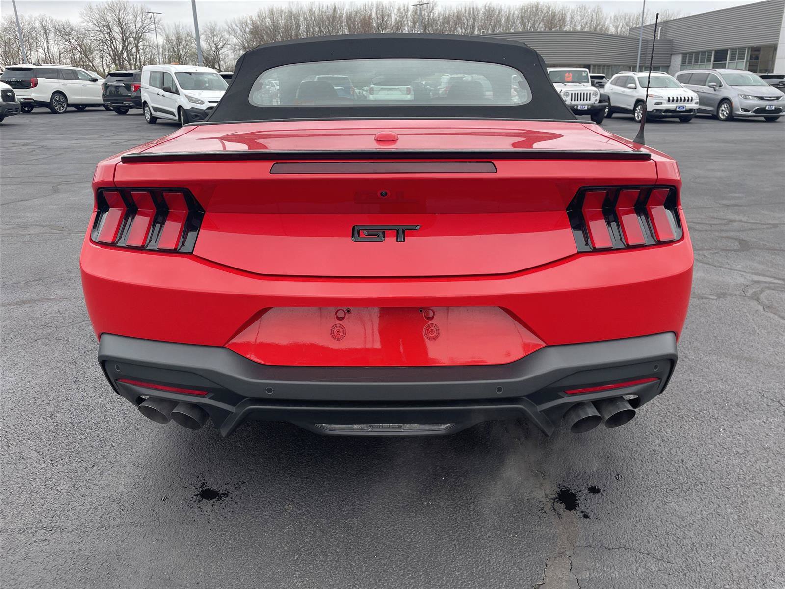 Used 2025 Ford Mustang GT Premium RWD image 4