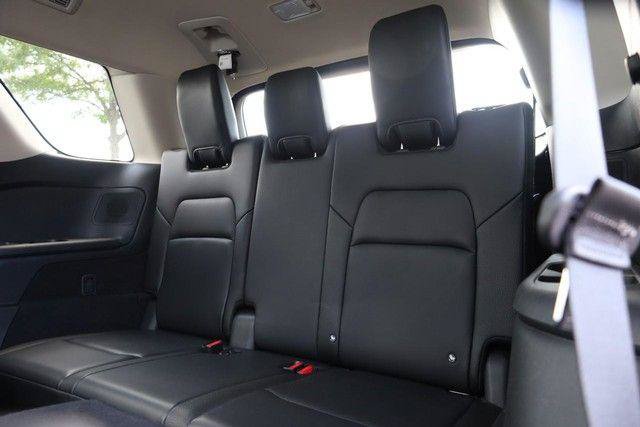 Used 2025 Nissan Pathfinder SL w/ SL Premium Package FWD image 29