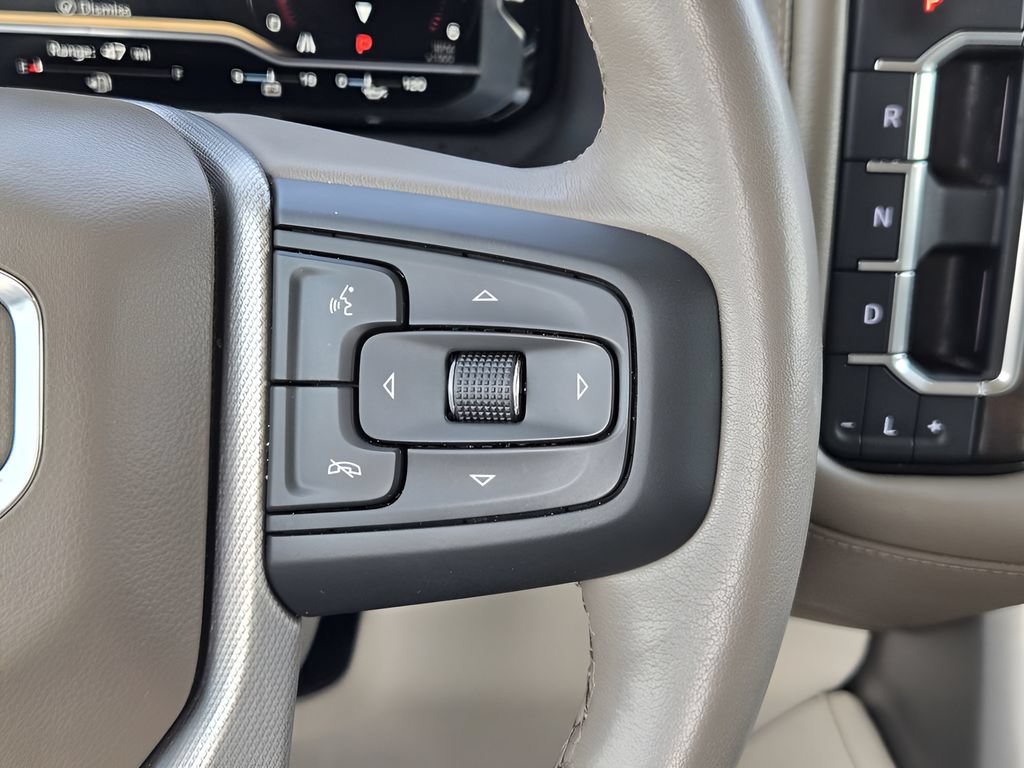 Used 2022 GMC Yukon XL Denali RWD image 25