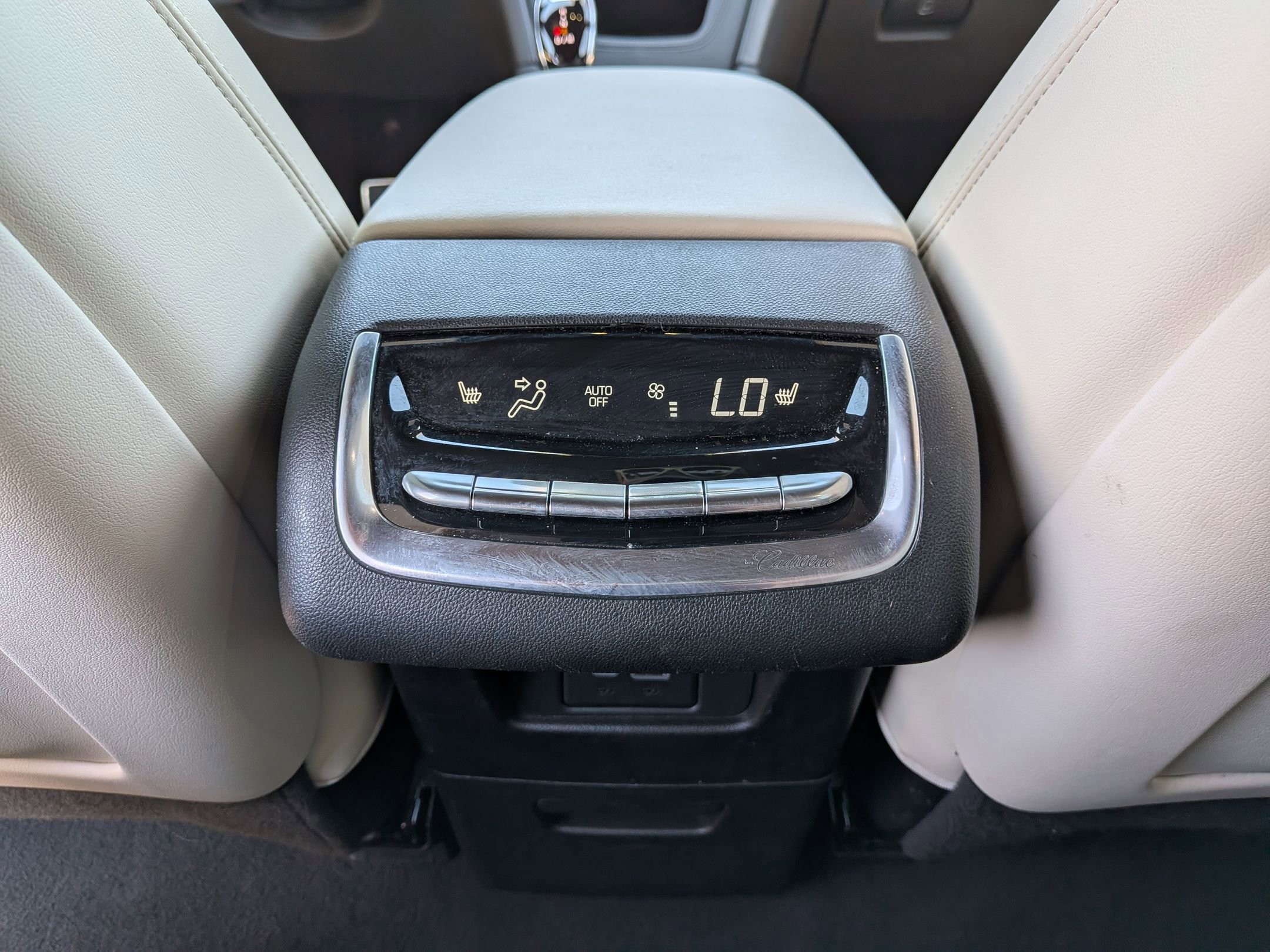 Certified 2023 Cadillac XT6 Sport w/ Technology Package AWD/4WD image 21