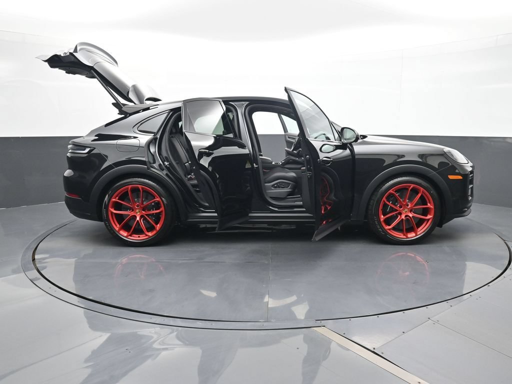 New 2026 Porsche Cayenne Turbo GT AWD/4WD image 34