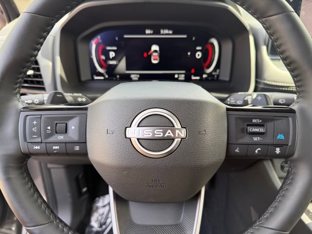 Used 2025 Nissan Rogue SL AWD/4WD image 22
