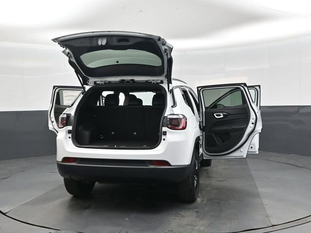 New 2026 Jeep Compass Latitude image 47