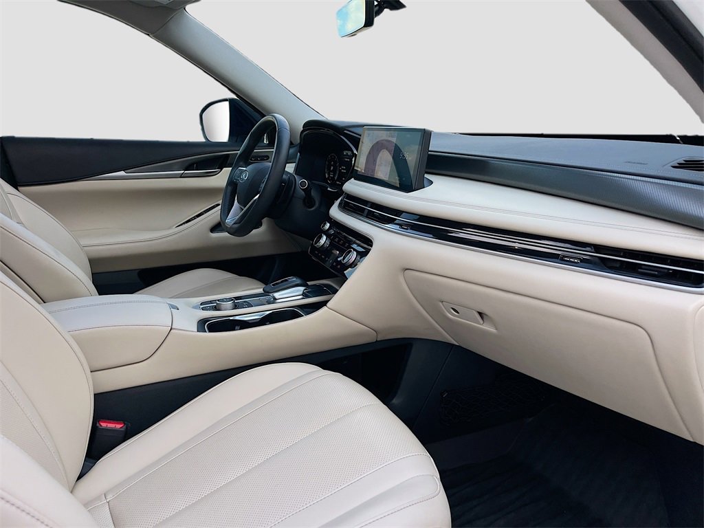 Used 2024 INFINITI QX60 Luxe w/ Cargo Package image 31