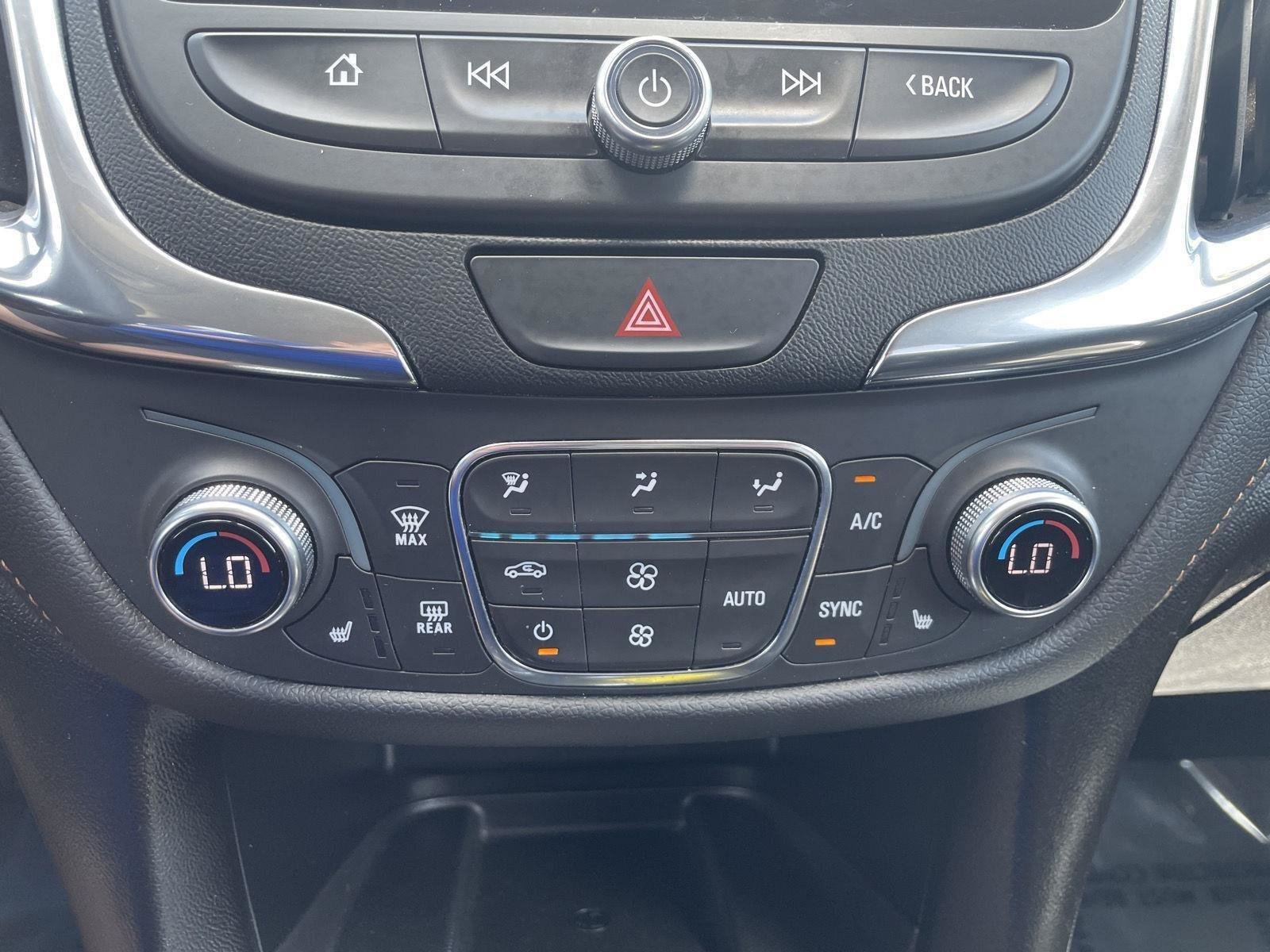 Used 2019 Chevrolet Equinox Premier FWD image 25