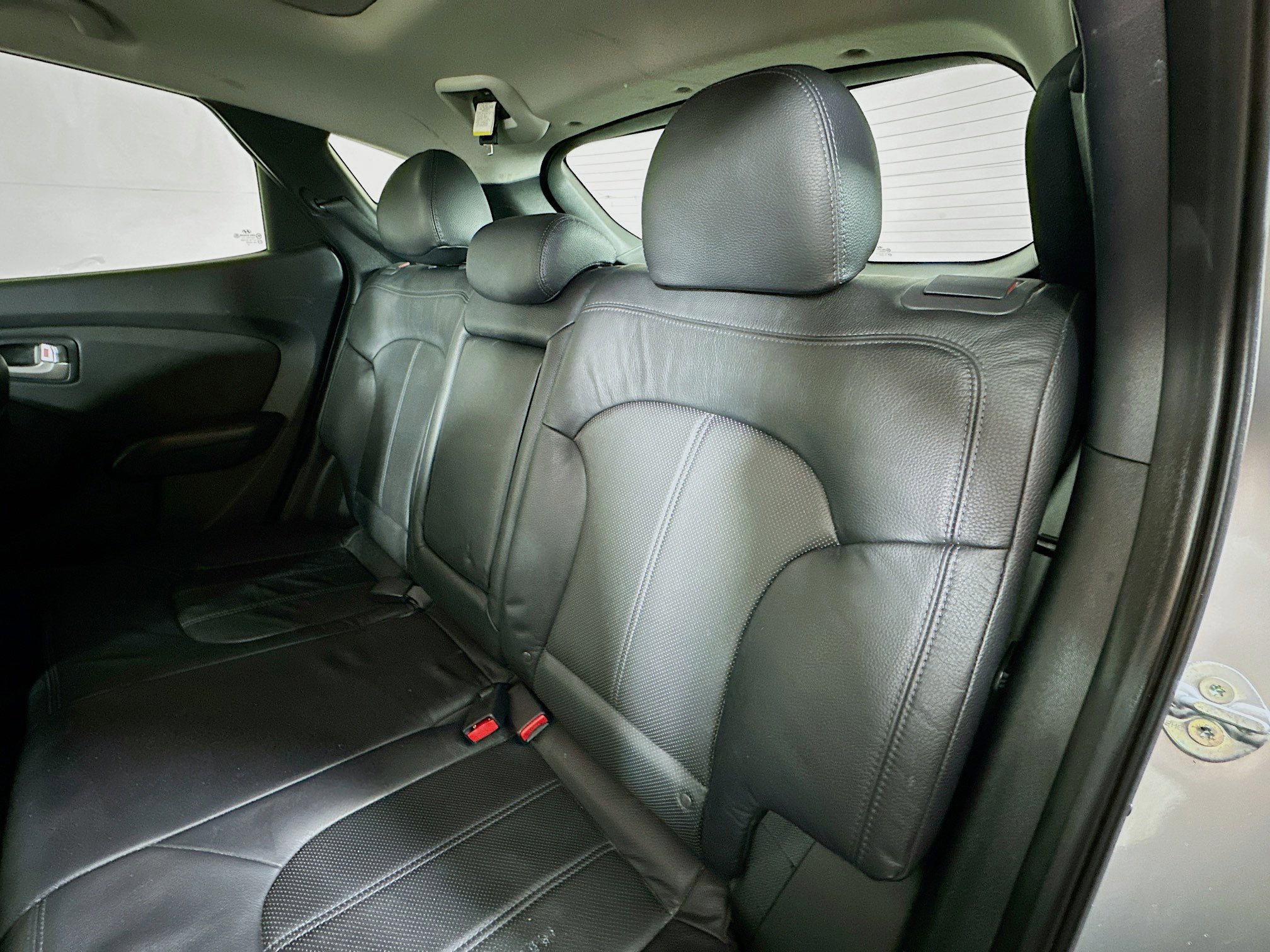 Used 2013 Hyundai Tucson Limited w/ Premium Pkg image 24