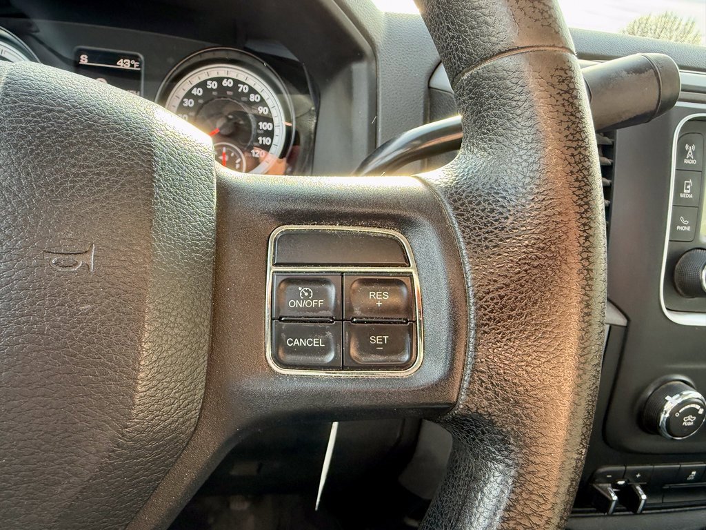 Used 2014 RAM 2500 Tradesman w/ Chrome Appearance Group image 15