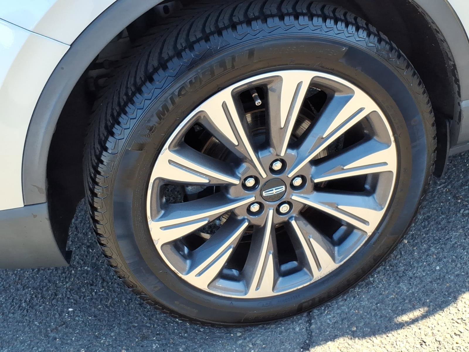 Used 2020 Lincoln Corsair Reserve w/ Elements Package AWD/4WD image 8
