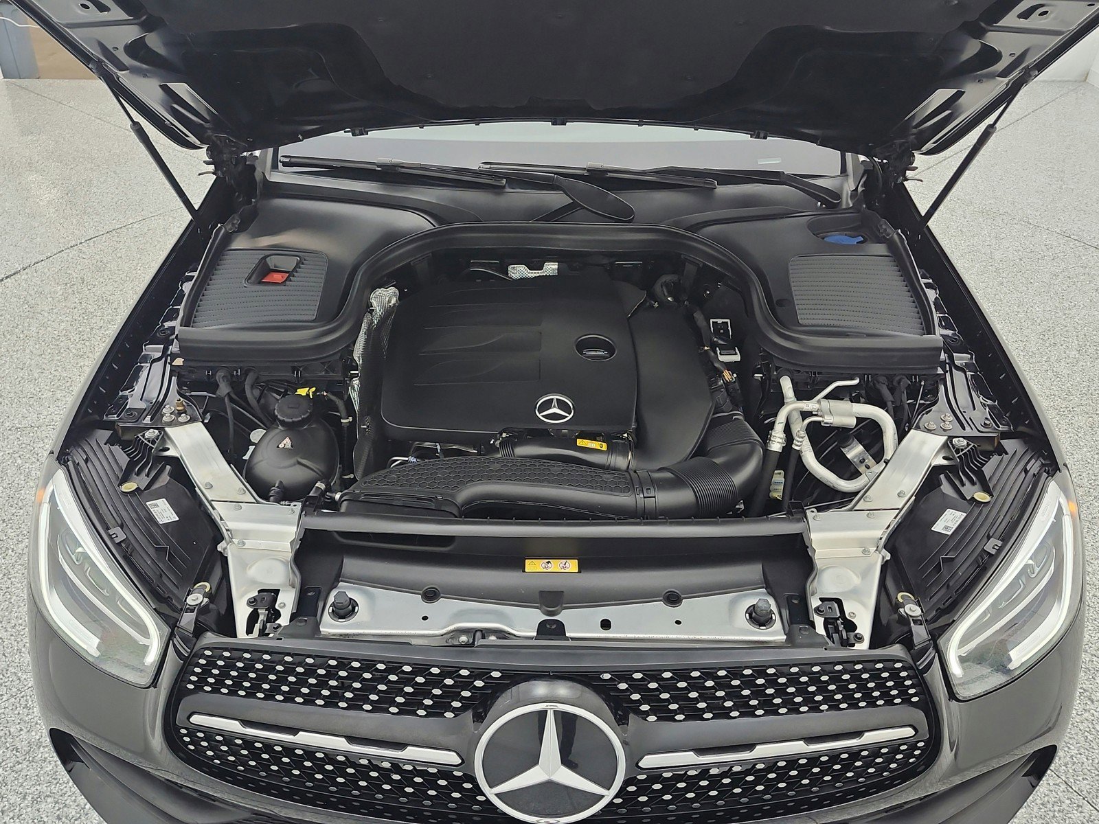 Used 2022 Mercedes-Benz GLC 300 image 31