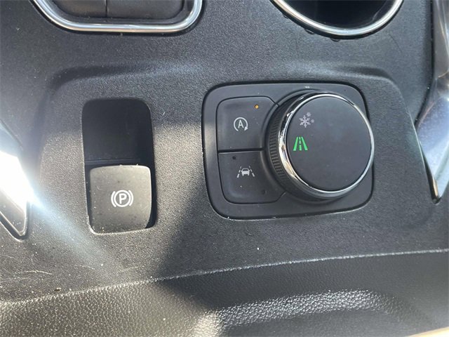 Used 2022 Chevrolet Traverse LS w/ Midnight/Sport Edition image 24