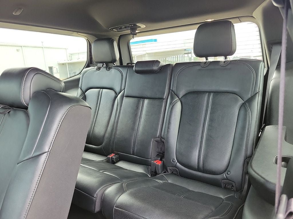 Used 2024 Jeep Wagoneer Series II w/ Flexible Seating Group RWD image 9