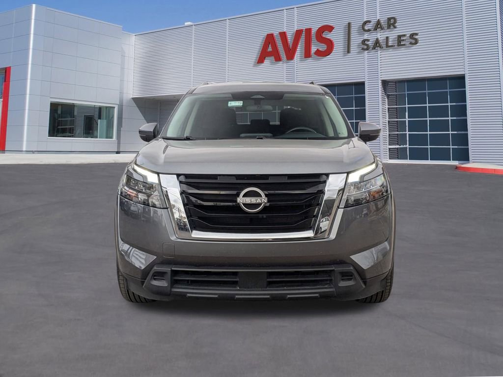 Used 2024 Nissan Pathfinder SV image 10