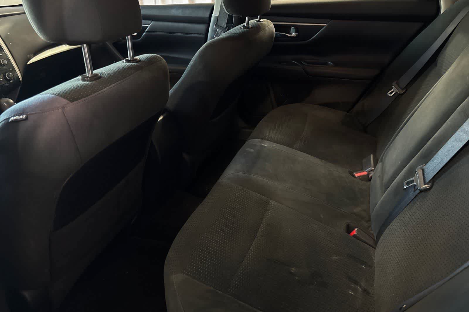 Used 2015 Nissan Altima 2.5 S w/ Special Edition Package FWD image 5