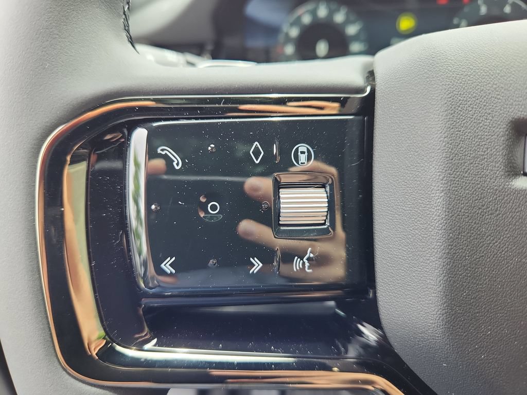 New 2026 Land Rover Range Rover Evoque Hoxton AWD/4WD image 19