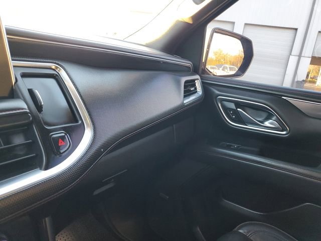 Used 2021 Chevrolet Suburban RST w/ Luxury Package image 25