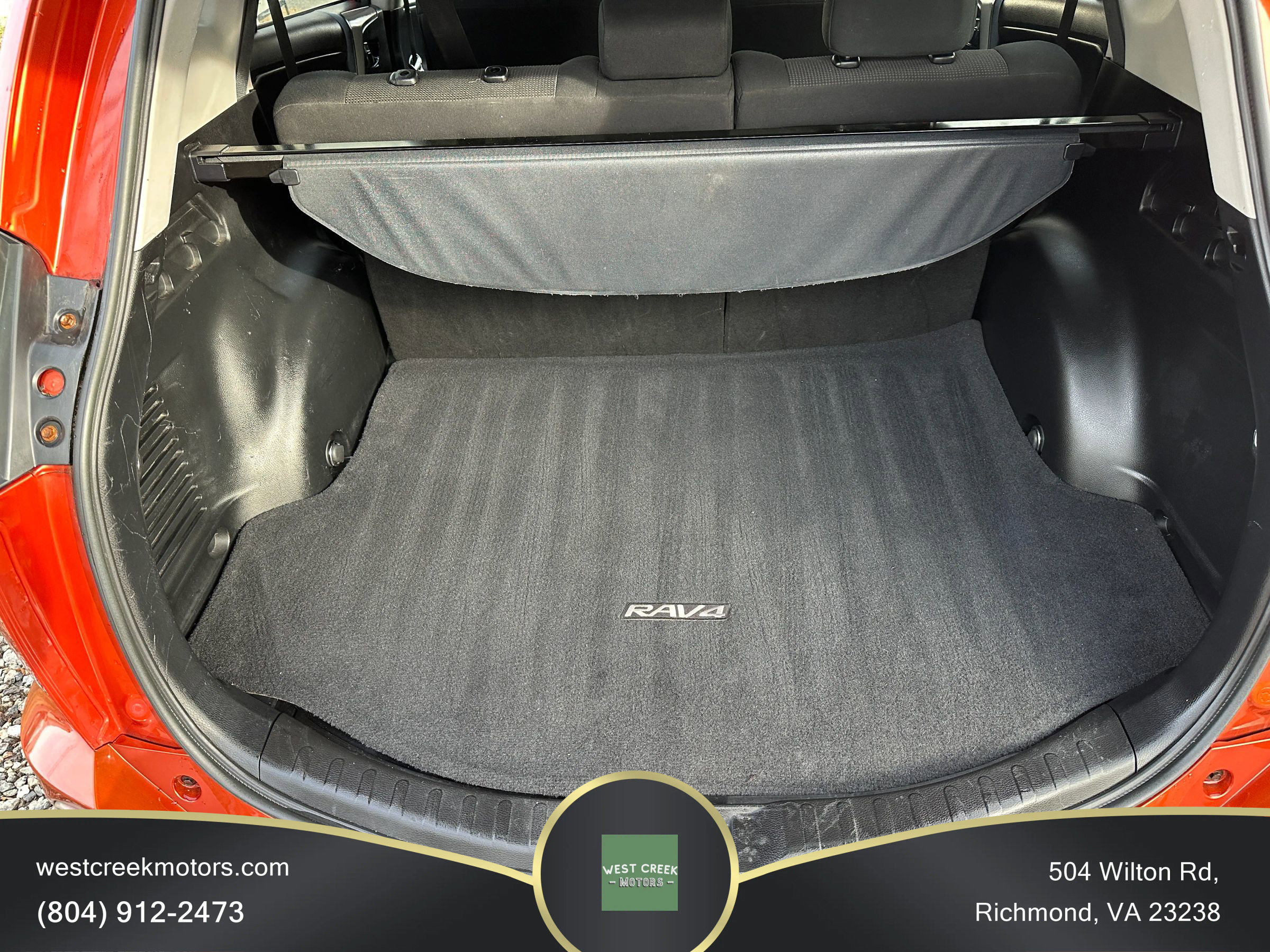 Used 2016 Toyota RAV4 XLE w/ Four Season Floor Mat Package image 15