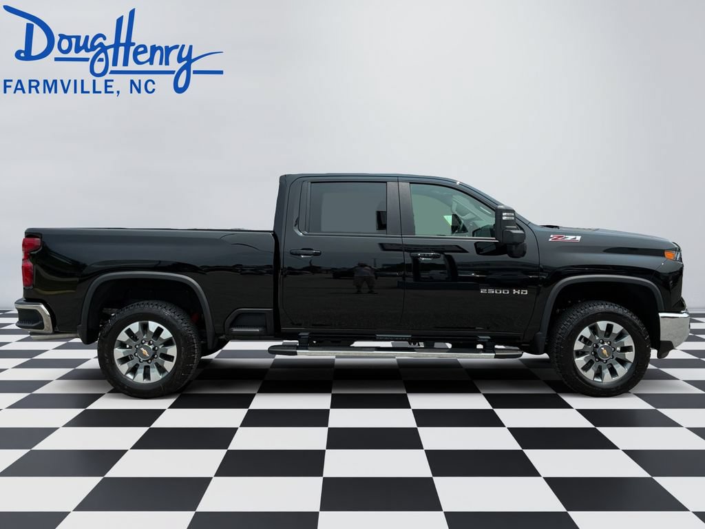 New 2026 Chevrolet Silverado 2500 LT w/ All Star Edition AWD/4WD image 6