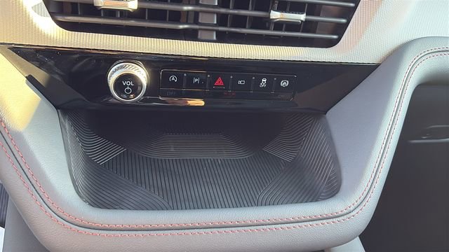 New 2026 Ford Explorer Active RWD image 22