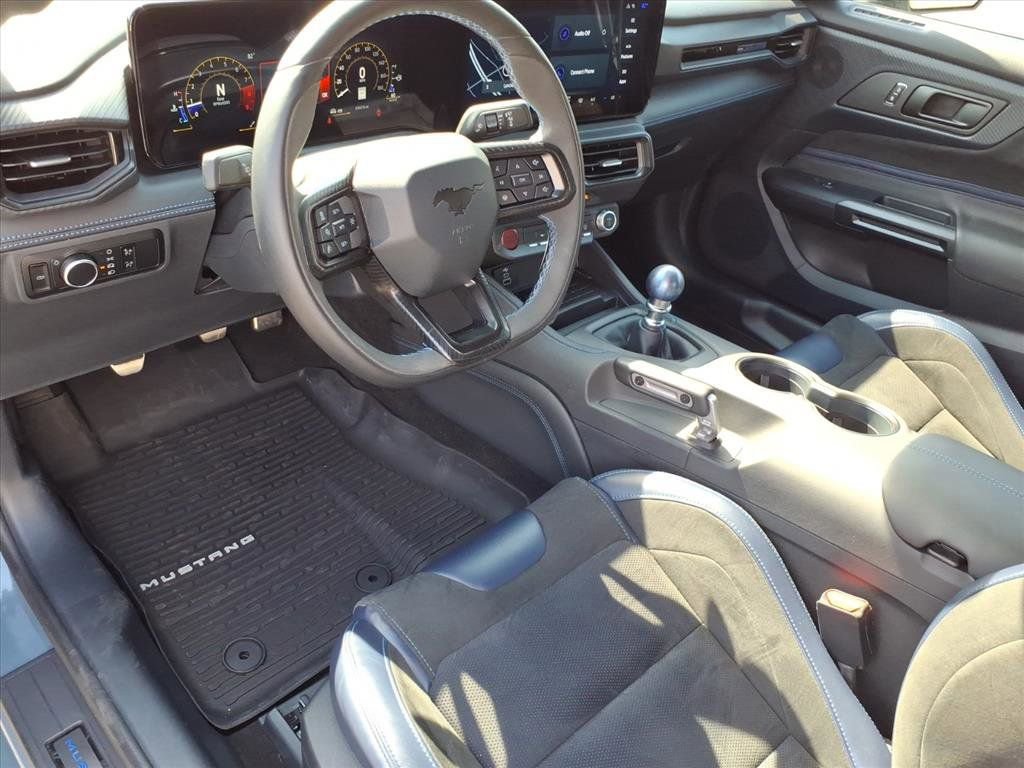 Used 2024 Ford Mustang Dark Horse image 11