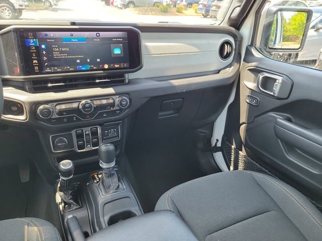 Used 2025 Jeep Wrangler Sport S AWD/4WD image 11