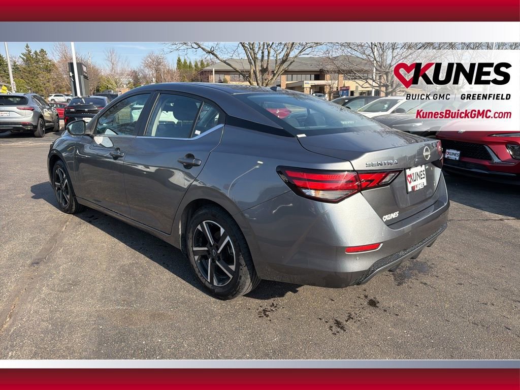 Used 2024 Nissan Sentra SV FWD image 9
