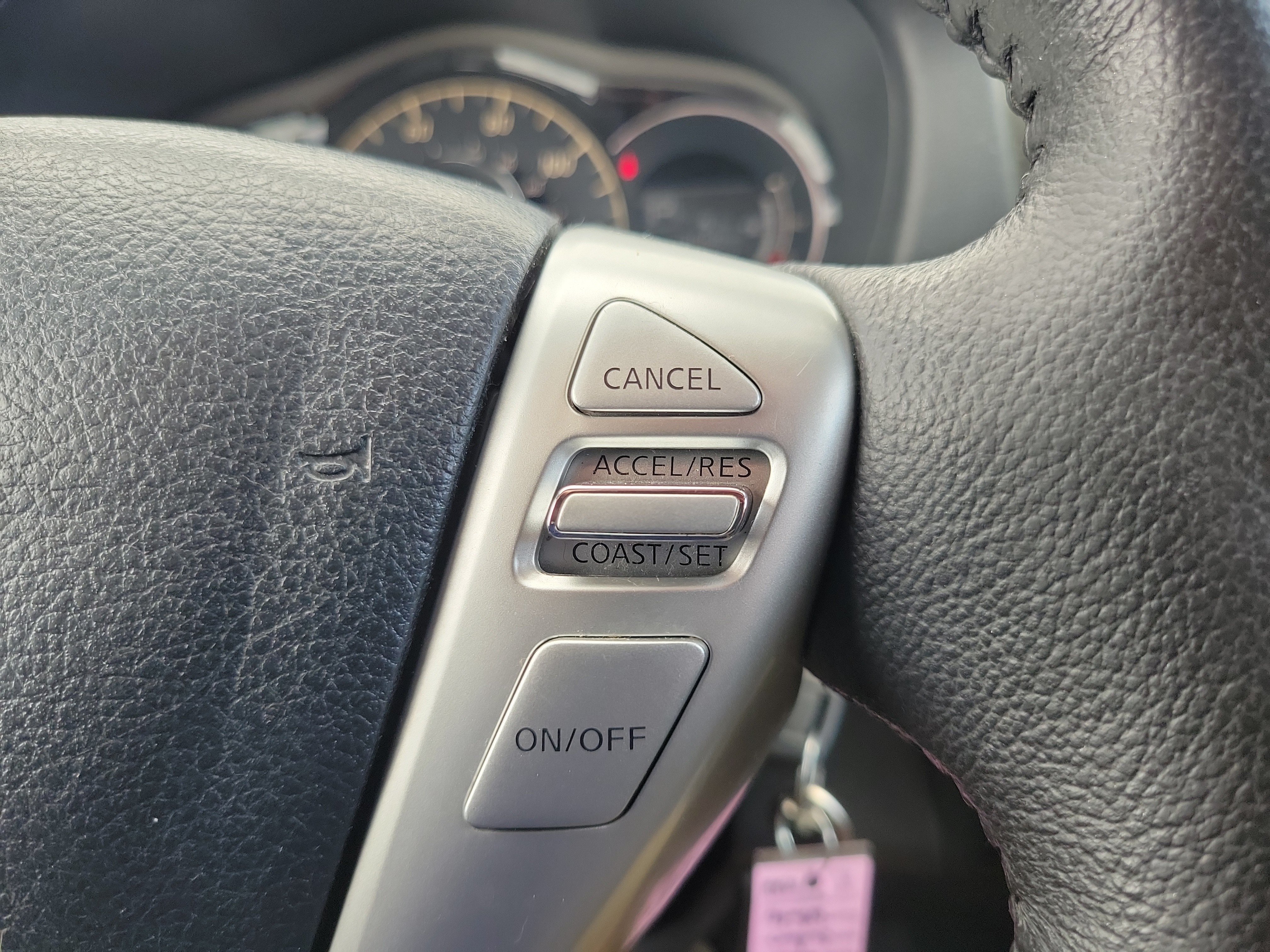 Used 2016 Nissan Versa Note SV FWD image 18