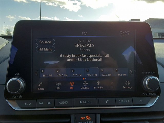 Used 2024 Nissan Altima 2.5 SV image 20