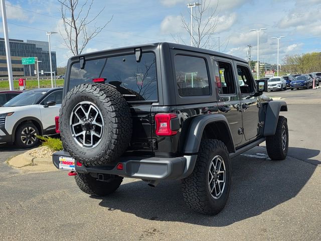 Used 2025 Jeep Wrangler Unlimited Rubicon AWD/4WD image 4