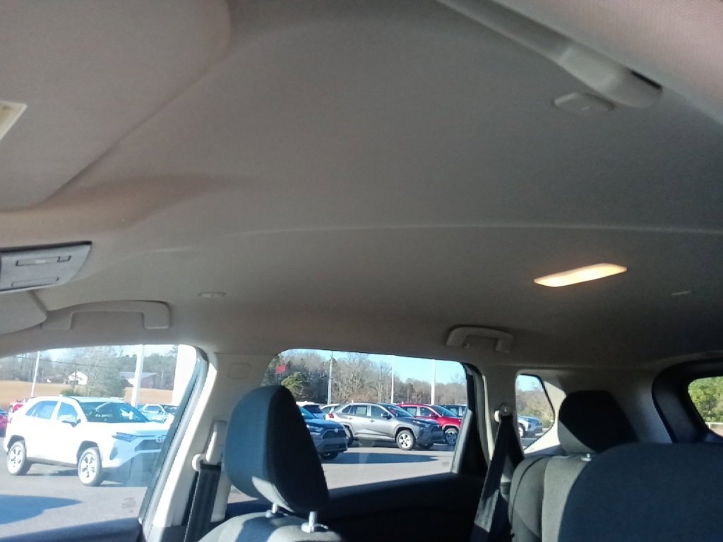 Used 2024 Nissan Rogue SV image 14