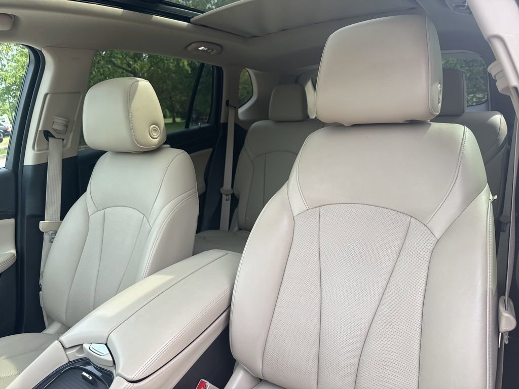 Used 2017 Buick Envision Essence image 13