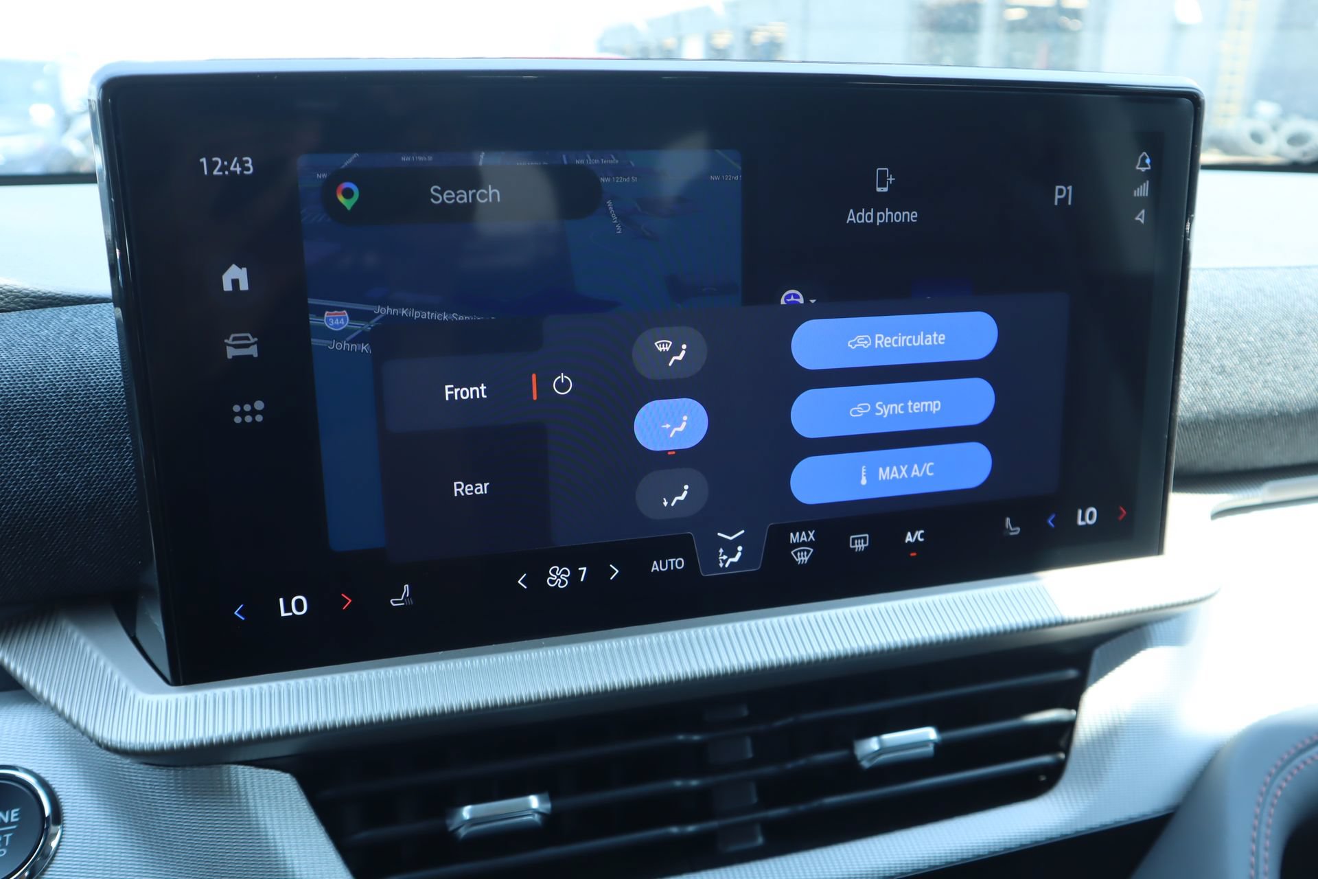 New 2026 Ford Explorer Active RWD image 8