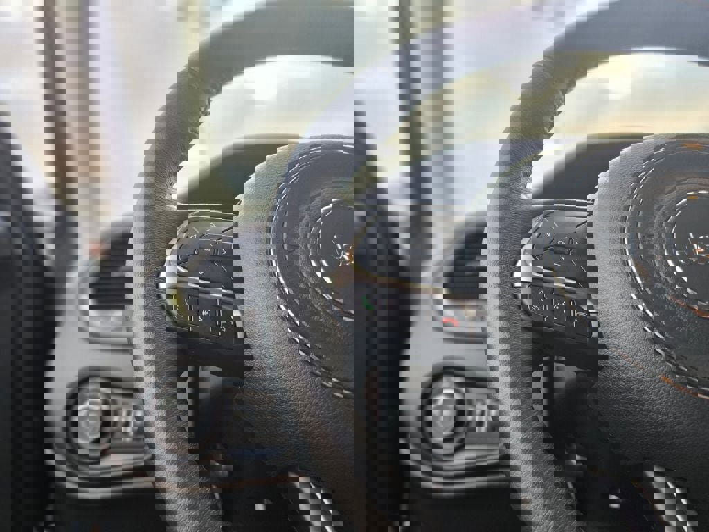 Used 2022 Jeep Renegade Latitude w/ Convenience Group image 22