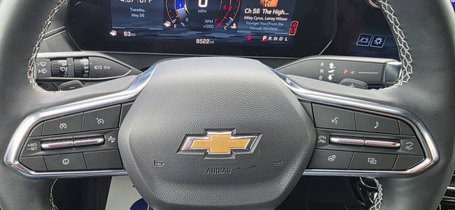 Used 2025 Chevrolet Traverse LT FWD image 21