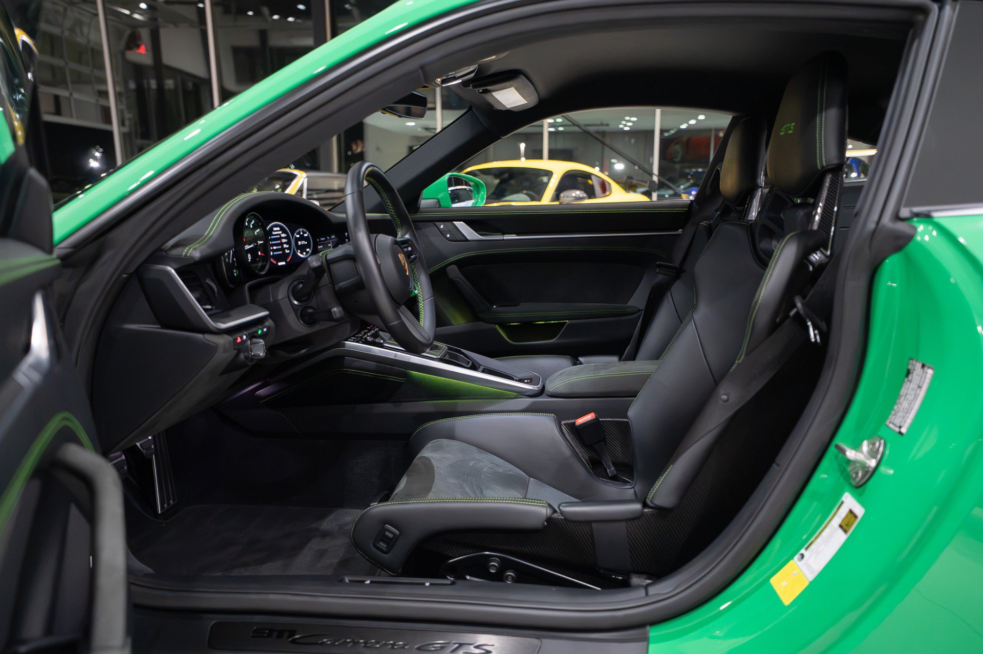 Used 2022 Porsche 911 GT3 RS image 8