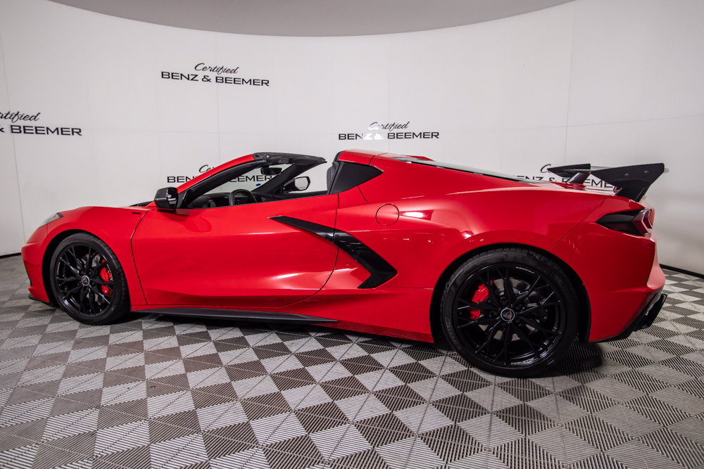 Used 2024 Chevrolet Corvette Stingray Coupe w/ Z51 Performance Package RWD image 13
