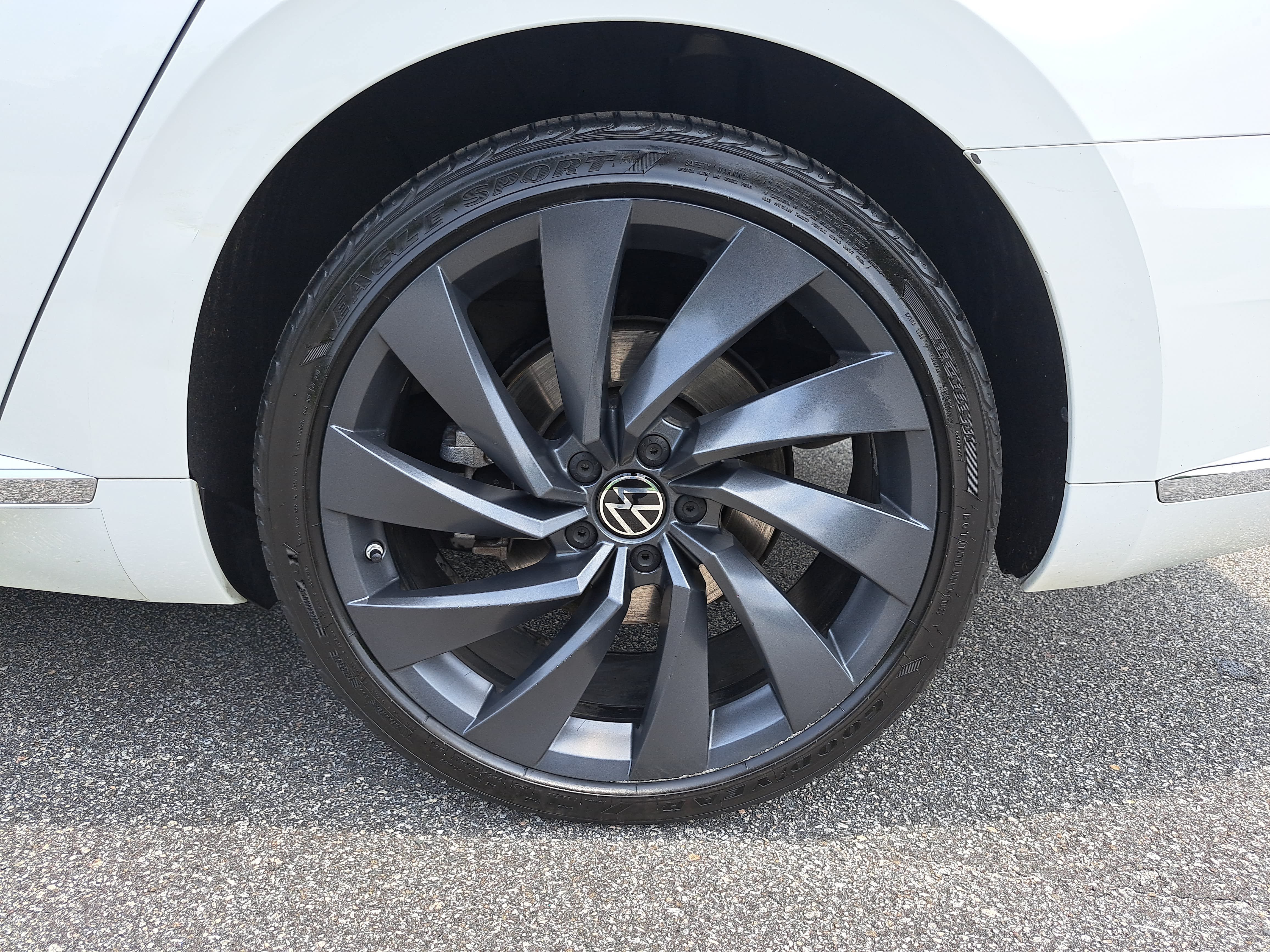 Used 2023 Volkswagen Arteon SEL AWD/4WD image 31