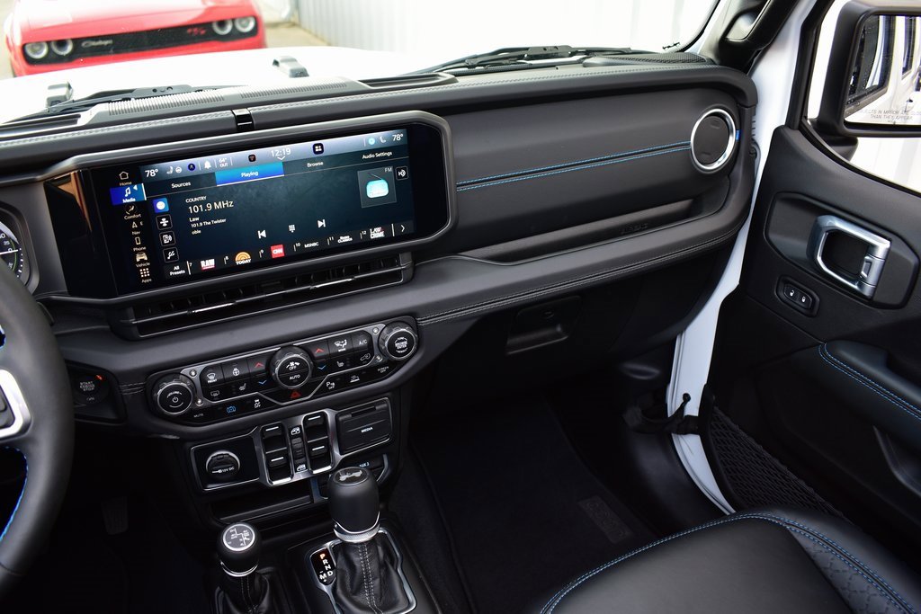 Used 2024 Jeep Wrangler High Altitude image 34