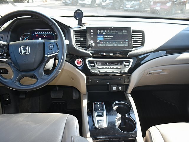 Used 2020 Honda Pilot Touring image 29