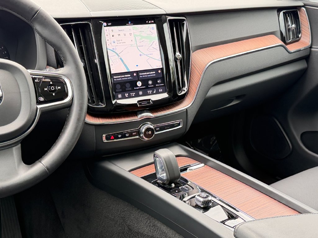 Certified 2024 Volvo XC60 B5 Plus w/ Protection Package Premier AWD/4WD image 14