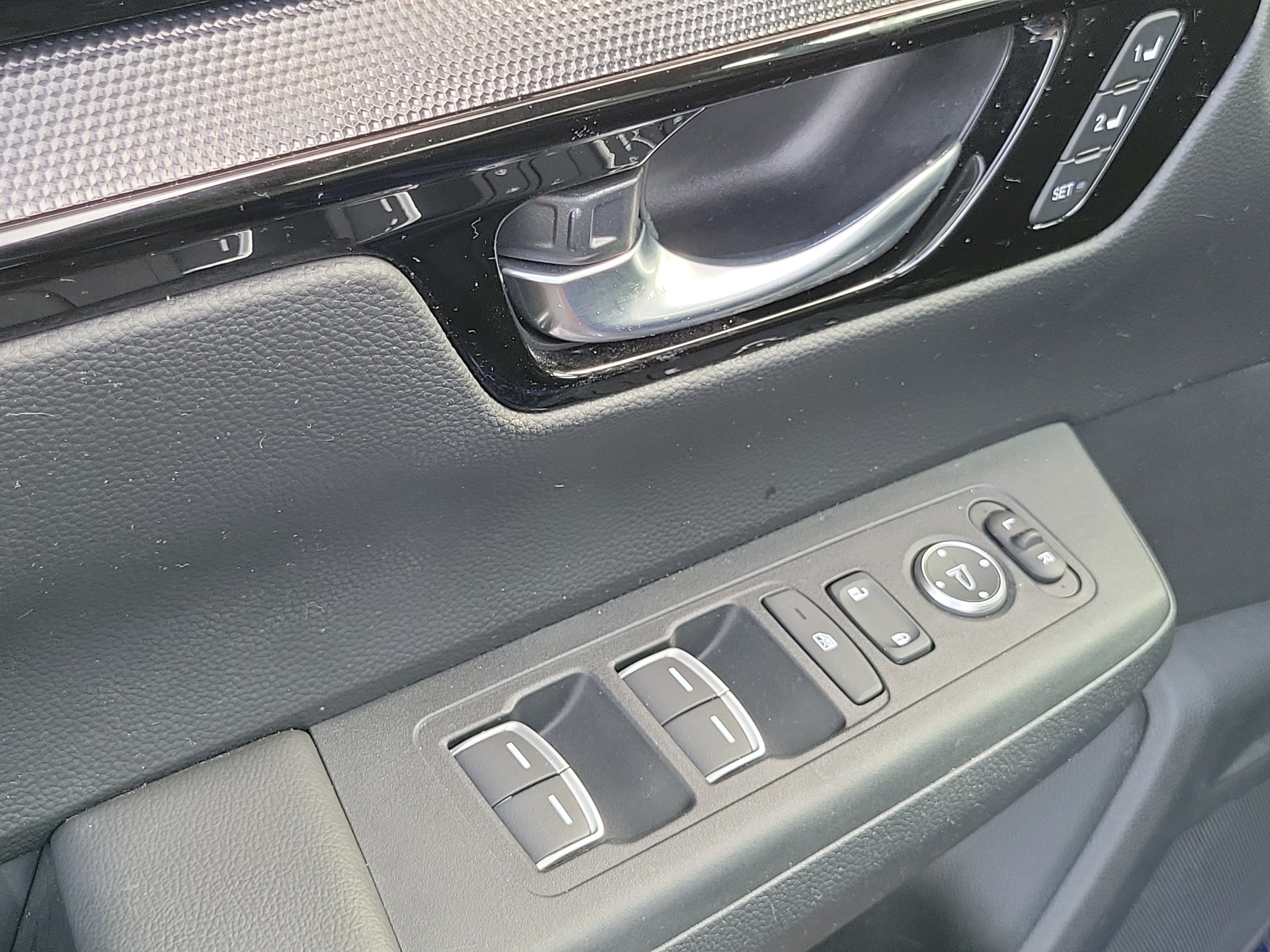 Used 2024 Honda CR-V EX-L image 19