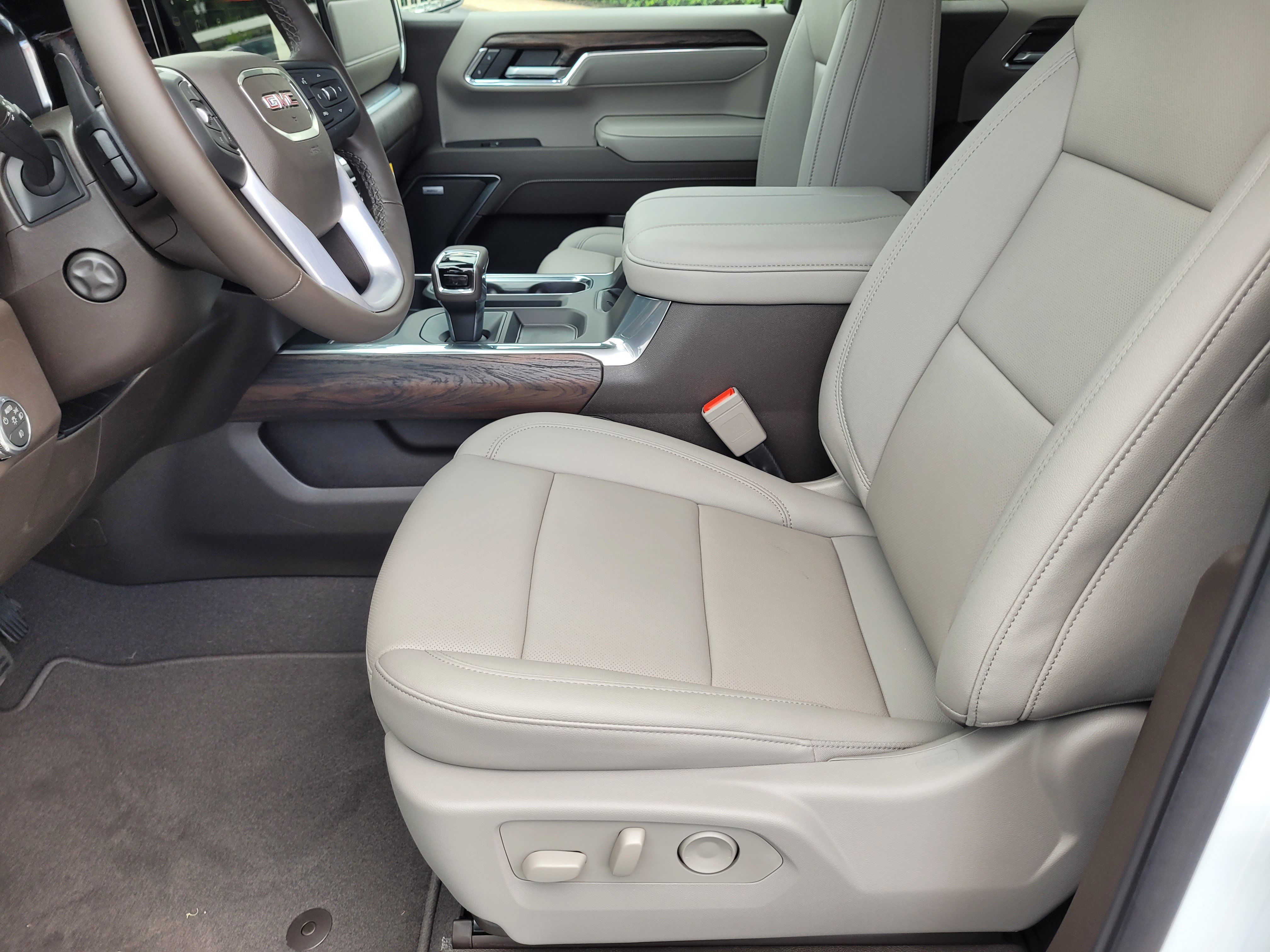 New 2026 GMC Sierra 1500 SLT AWD/4WD image 21