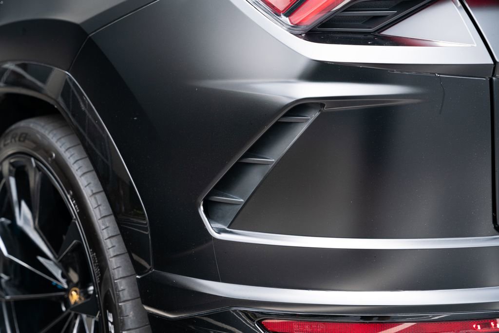 Used 2021 Lamborghini Urus AWD/4WD image 22