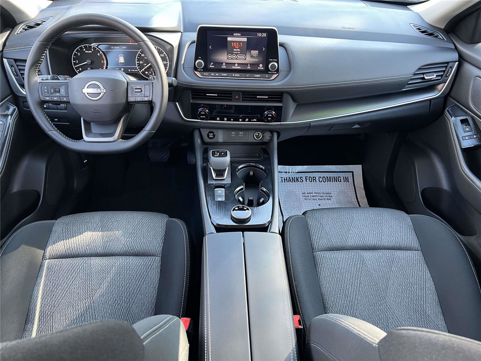 Used 2025 Nissan Rogue SV image 20